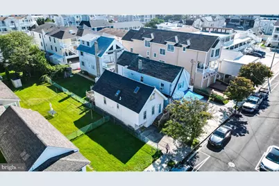 17 S Jefferson Avenue, Margate City, NJ 08402 - Photo 1