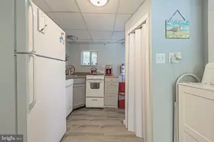 112 E Pierson Ave, Somers Point, NJ 08244 - Photo 17