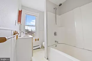 704 N Michigan Ave, Atlantic City, NJ 08401 - Photo 15