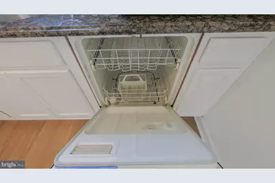 128 N Rhode Island Avenue, Atlantic City, NJ 08401 - Photo 25