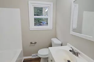 411 Woodlawn Ave, Williamstown, NJ 08094 - Photo 9