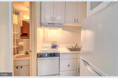 108 S Montpelier Avenue #305, Atlantic City, NJ 08401 - Photo 11