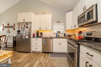 33 W Meyran Avenue, Somers Point, NJ 08244 - Photo 9