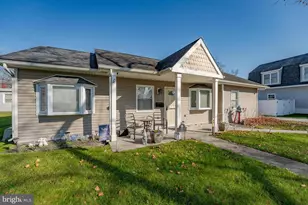 33 W Meyran Ave, Somers Point, NJ 08244 - Photo 3