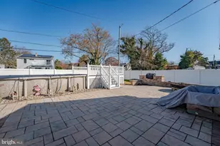 33 W Meyran Ave, Somers Point, NJ 08244 - Photo 27