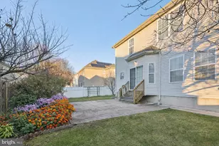 205 Beacon Hill Dr, Egg Harbor Township, NJ 08234 - Photo 5