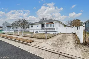 2018 Horace Bryant Jr Dr, Atlantic City, NJ 08401 - Photo 3