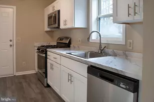 618 Woodbury Rd, Mays Landing, NJ 08330 - Photo 9