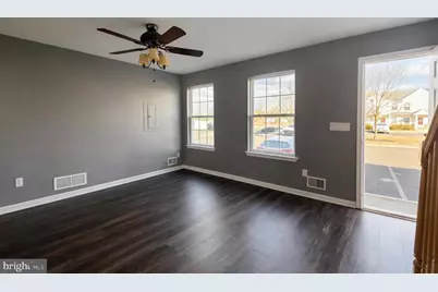 107 Jamestown Boulevard, Hammonton, NJ 08037 - Photo 3