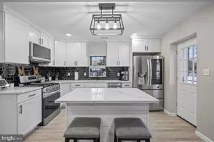 207 Woodlawn Ave, Williamstown, NJ 08094 - Photo 5