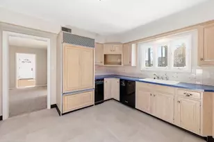 201 Grape St, Hammonton, NJ 08037 - Photo 17