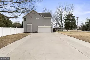 505 S 1st Rd, Hammonton, NJ 08037 - Photo 5