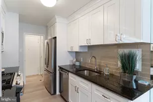 101 S Plaza Pl, Atlantic City, NJ 08401 - Photo 3