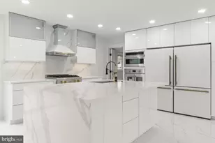 811 N Burghley Ave, Ventnor City, NJ 08406 - Photo 1