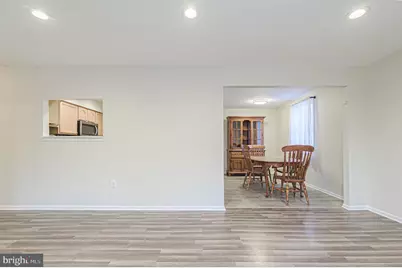 315 E Collings Drive, Williamstown, NJ 08094 - Photo 11