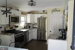 400 Woodlawn Ave, Williamstown, NJ 08094 - Photo 5