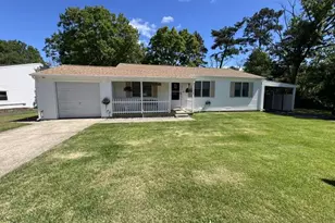 228 Fenimore Dr, Williamstown, NJ 08094 - Photo 1