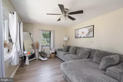 121 Delwyn Lane, Williamstown, NJ 08094 - Photo 5