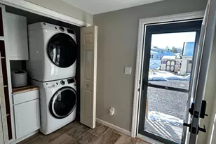 303 Locust St, Hammonton, NJ 08037 - Photo 13