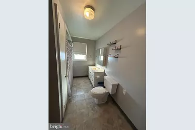 303 Locust Street, Hammonton, NJ 08037 - Photo 9