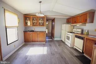 305 Jetty Dr, Egg Harbor Township, NJ 08234 - Photo 11