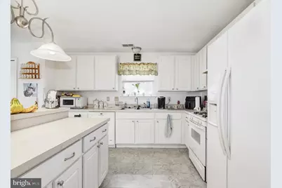 202 Sun Valley Circle, Egg Harbor Township, NJ 08234 - Photo 5