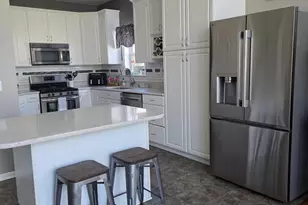 675 Country Club Dr, Egg Harbor City, NJ 08215 - Photo 9