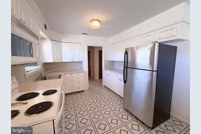 215 Havana Avenue, Egg Harbor City, NJ 08215 - Photo 5