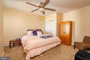 323 Atlantic Ave, Atlantic City, NJ 08401 - Photo 23