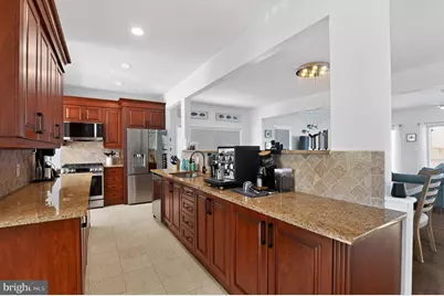 739 N Massachusetts Avenue, Atlantic City, NJ 08401 - Photo 11