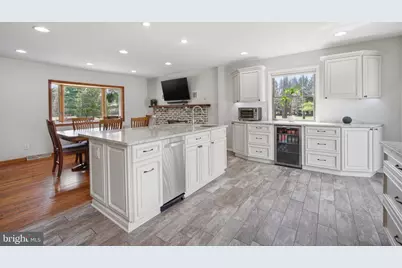 331 S Vienna Avenue, Egg Harbor City, NJ 08215 - Photo 25