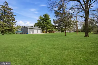 331 S Vienna Avenue, Egg Harbor City, NJ 08215 - Photo 11