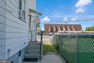 228 Pleasant St E, Hammonton, NJ 08037 - Photo 23