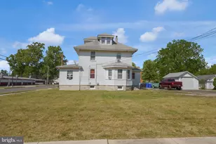228 Pleasant St E, Hammonton, NJ 08037 - Photo 25