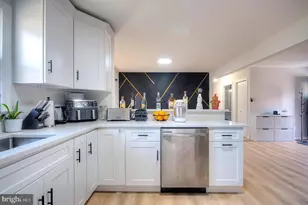 302 Sycamore Ave, Egg Harbor Township, NJ 08234 - Photo 15