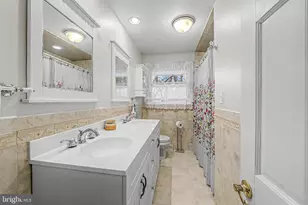 19 W Illinois Ave, Absecon, NJ 08201 - Photo 13