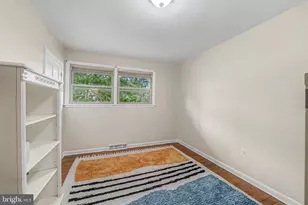 19 W Illinois Ave, Absecon, NJ 08201 - Photo 11