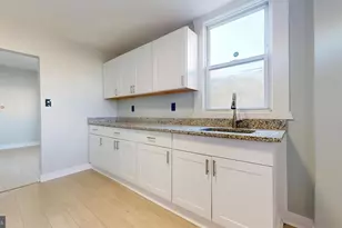 203 S Metropolitan Ave, Atlantic City, NJ 08401 - Photo 15