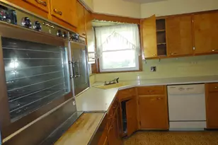 200 Walmer St, Hammonton, NJ 08037 - Photo 3