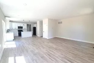 102 Heatherwood Dr, Vineland, NJ 08360 - Photo 9