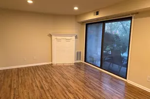 104 Vail Ct, Mays Landing, NJ 08330 - Photo 5