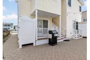207 7th St N, Brigantine, NJ 08203 - Photo 5