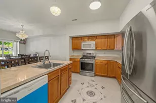 606 London Court II, Egg Harbor Township, NJ 08234 - Photo 9