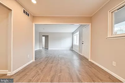 317 E Collings Drive, Folsom, NJ 08094 - Photo 9