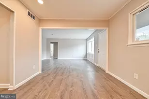 317 E Collings Dr, Williamstown, NJ 08094 - Photo 9