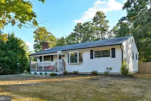 317 E Collings Dr, Folsom, NJ 08094 - Photo 1