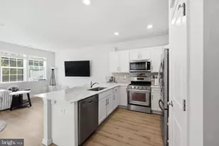 222 Hermosa Dr, Egg Harbor Township, NJ 08234 - Photo 5