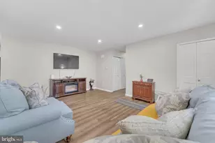 217 E Ridgewood Ave, Galloway, NJ 08205 - Photo 7