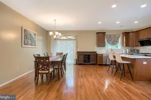 36 Meadow Cir, Mays Landing, NJ 08330 - Photo 5