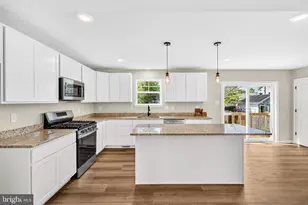 223 Liverpool Ave, Egg Harbor City, NJ 08215 - Photo 5